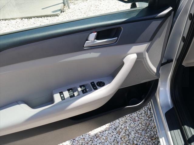 2017 Hyundai Sonata 4 Door Sport Luxury