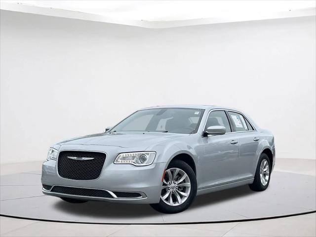 2022 Chrysler 300 Touring