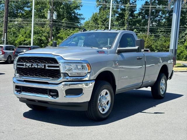 2022 RAM 3500 Tradesman Regular Cab 4x4 8 Box