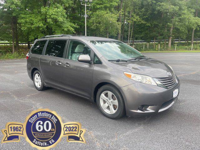 2017 Toyota Sienna LE 8 Passenger