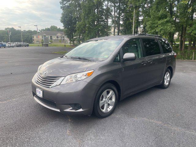 2017 Toyota Sienna LE 8 Passenger