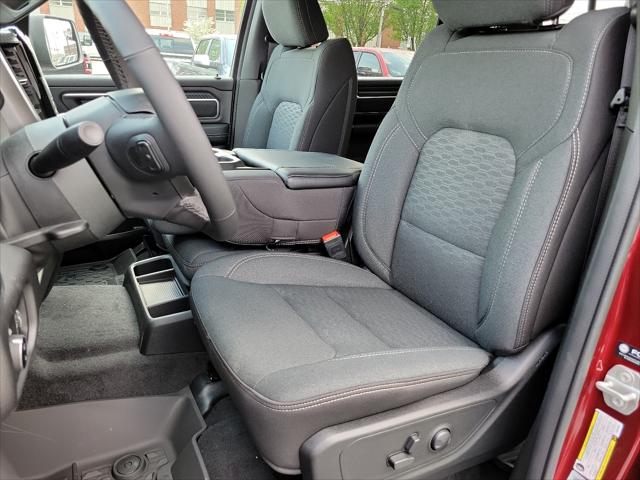 2025 Ram 1500 Big Horn Crew Cab 4x4 64 Box
