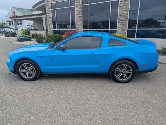 2010 Ford Mustang V6