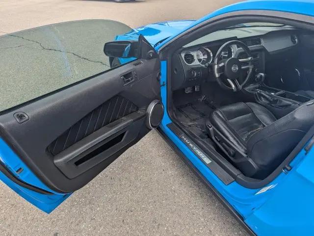 2010 Ford Mustang V6