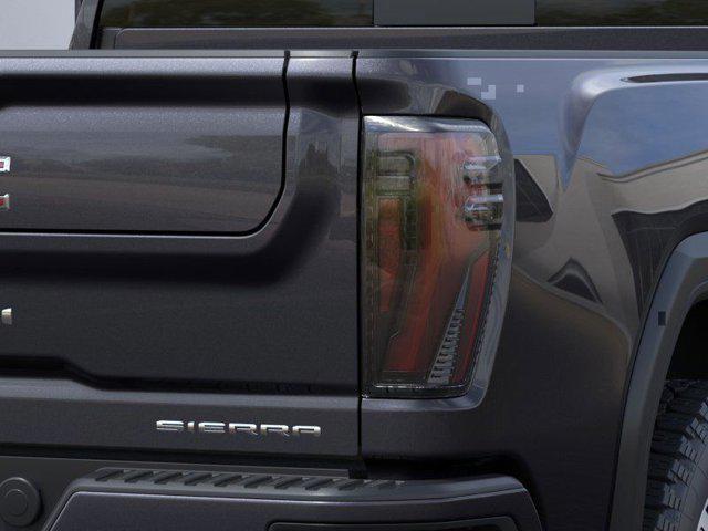 2024 GMC Sierra 2500HD 4WD Crew Cab Standard Bed Denali