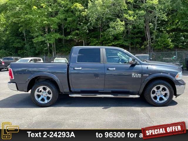 2017 RAM 1500 Laramie Crew Cab 4x4 57 Box