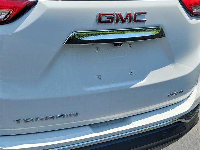 2024 GMC Terrain AWD SLT
