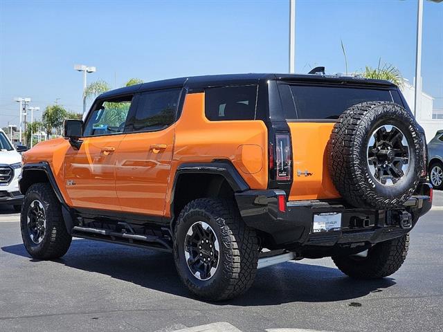 2024 GMC HUMMER EV SUV 2X 18