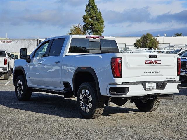 2024 GMC Sierra 2500HD 4WD Crew Cab Standard Bed Denali 21