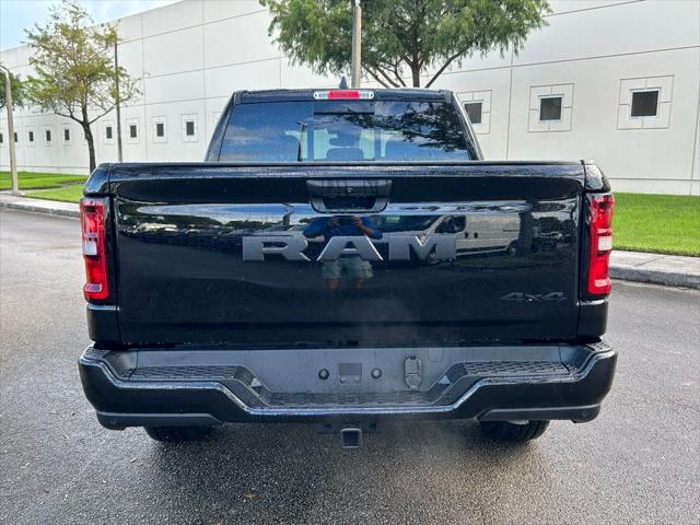 2025 RAM Ram 1500 RAM 1500 TRADESMAN CREW CAB 4X4 57 BOX