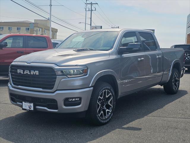 2025 RAM Ram 1500 RAM 1500 LARAMIE CREW CAB 4X4 64 BOX