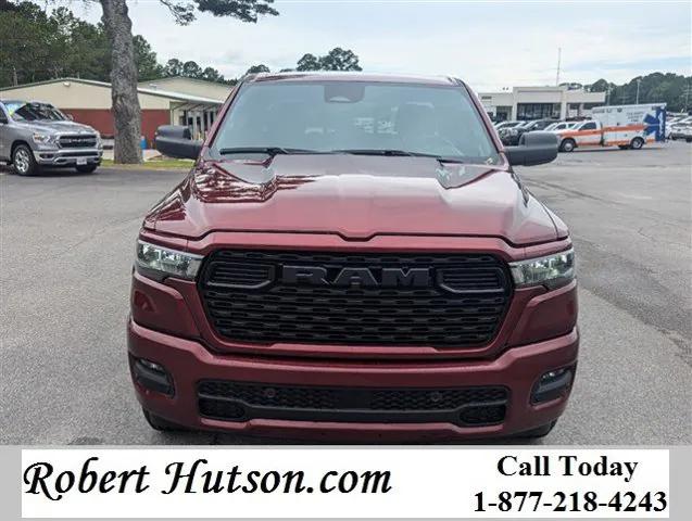 2025 RAM Ram 1500 RAM 1500 TRADESMAN QUAD CAB 4X2 64 BOX