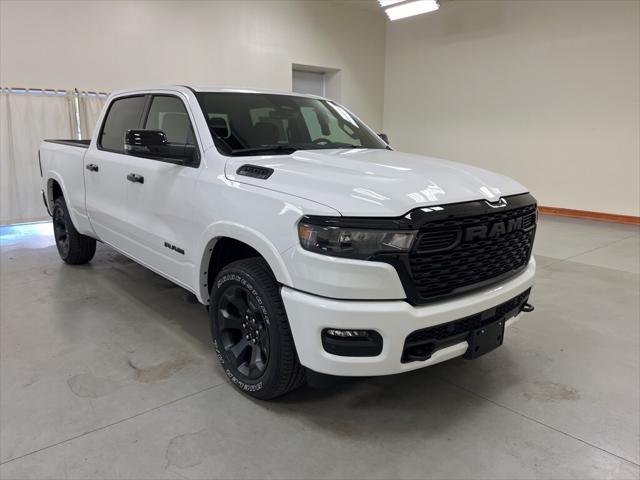 2025 RAM Ram 1500 RAM 1500 BIG HORN CREW CAB 4X4 64 BOX