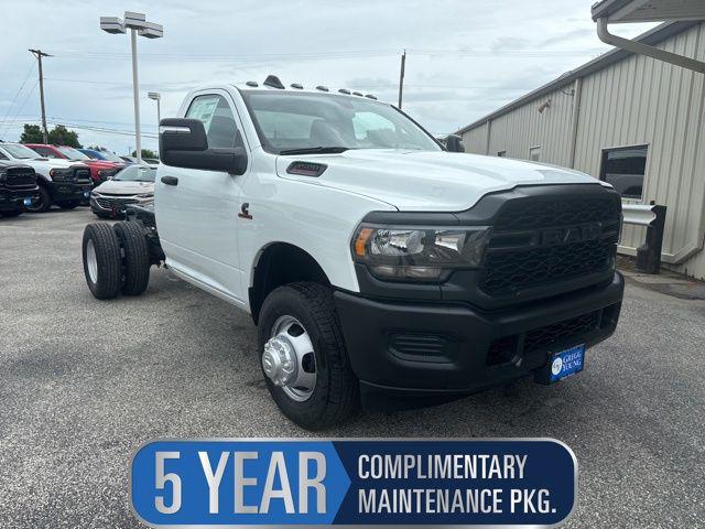 2024 RAM Ram 3500 Chassis Cab RAM 3500 TRADESMAN CHASSIS REGULAR CAB 4X4 60 CA