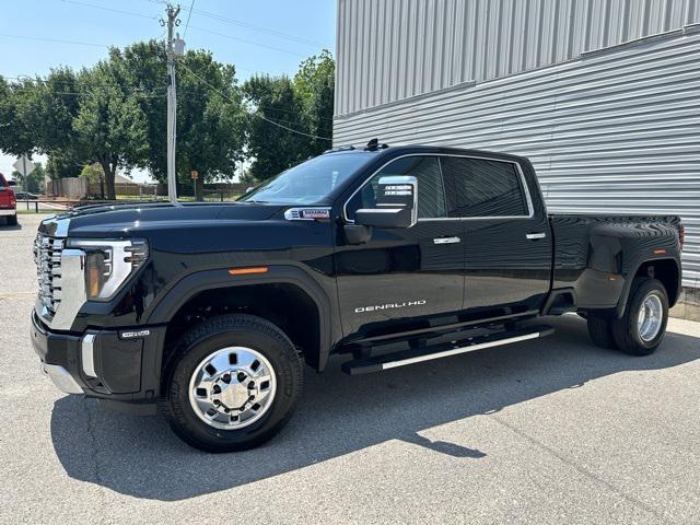 2024 GMC Sierra 3500HD 4WD Crew Cab Long Bed Denali