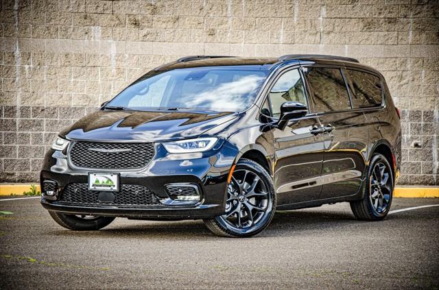 2024 Chrysler Pacifica PACIFICA LIMITED AWD