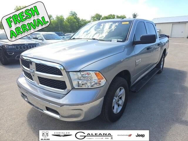 2022 RAM 1500 Classic Tradesman Crew Cab 4x4 57 Box