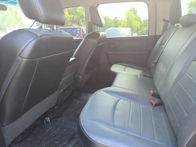 2022 RAM 1500 Classic Tradesman Crew Cab 4x4 57 Box
