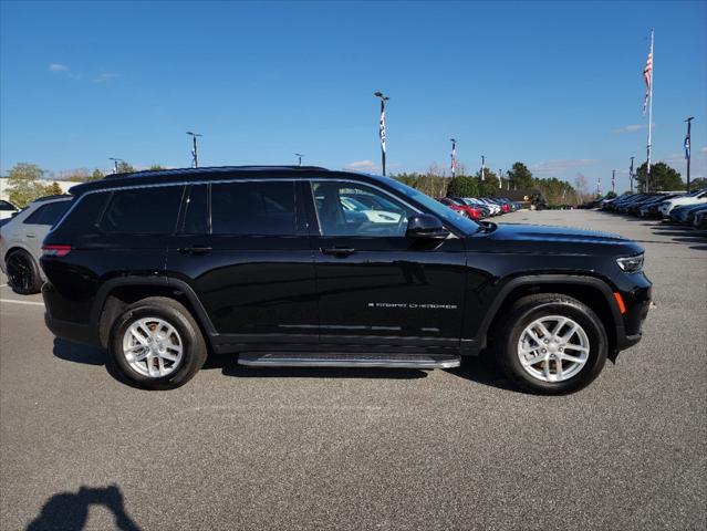 2022 Jeep Grand Cherokee L Laredo 4x2