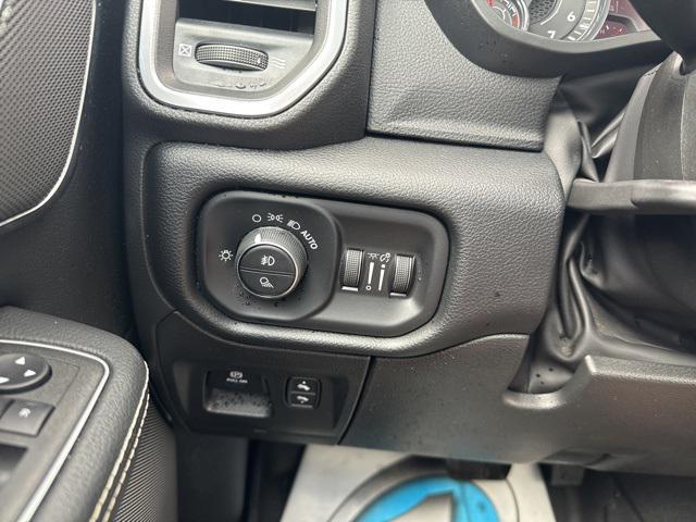2022 Ram 1500 Laramie Crew Cab 4x4 5'7" Box