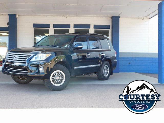 2014 Lexus LX 570