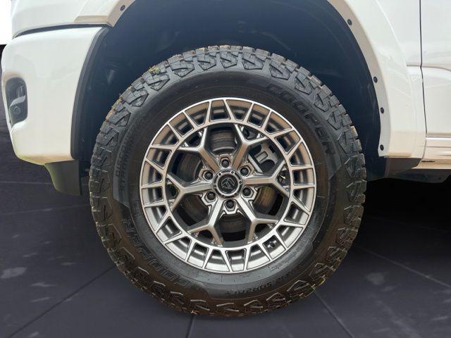 2025 Ram 1500 Big Horn Crew Cab 4x4 6'4" Box