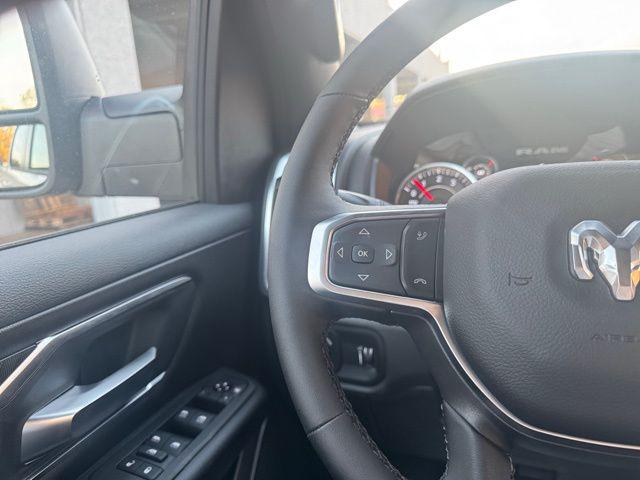 2025 Ram 1500 Big Horn Crew Cab 4x4 6'4" Box