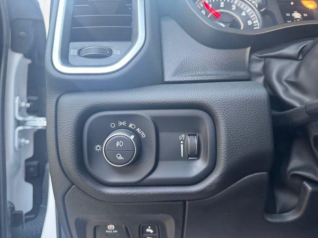 2025 Ram 1500 Big Horn Crew Cab 4x4 6'4" Box