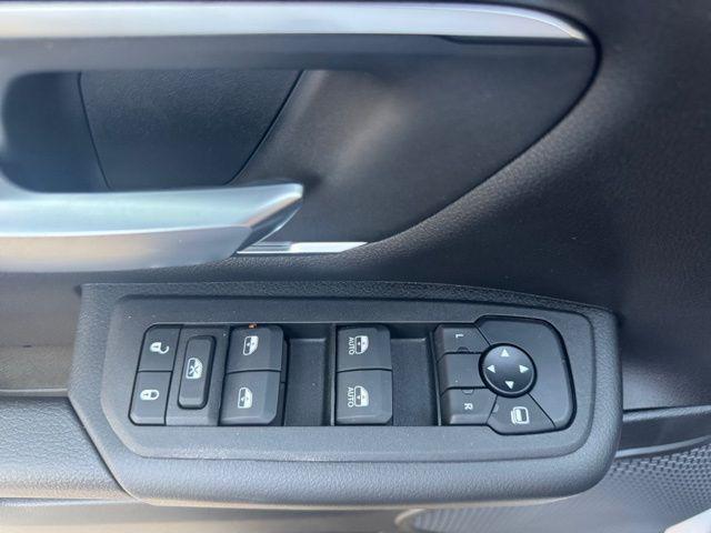 2025 Ram 1500 Big Horn Crew Cab 4x4 6'4" Box