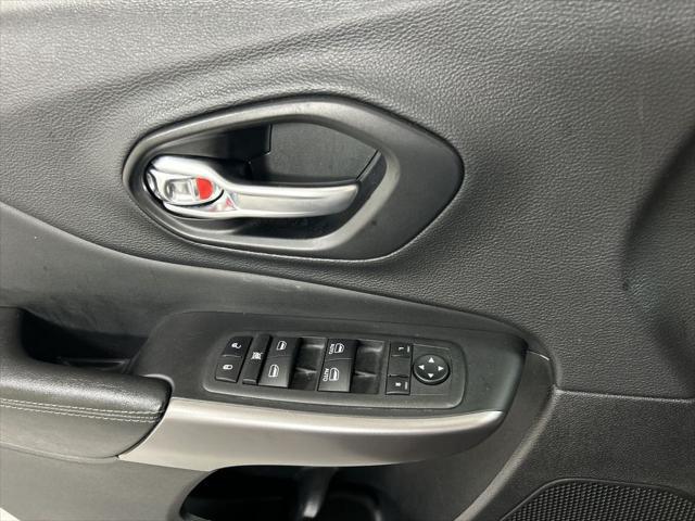 2022 Jeep Cherokee Latitude Lux 4x4