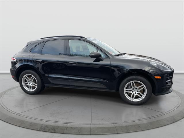 2021 Porsche Macan AWD