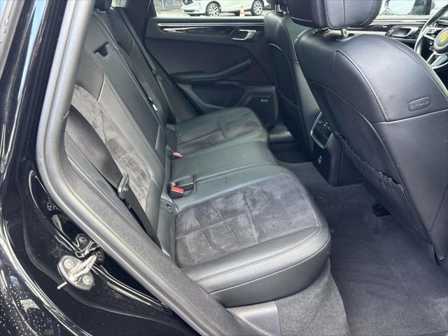 2021 Porsche Macan AWD