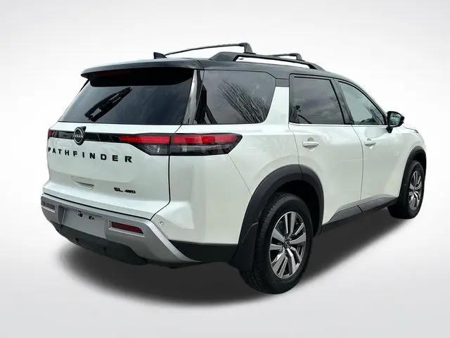 2023 Nissan Pathfinder SL 4WD