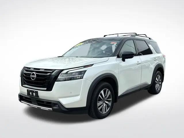 2023 Nissan Pathfinder SL 4WD for sale in Torrington, CT