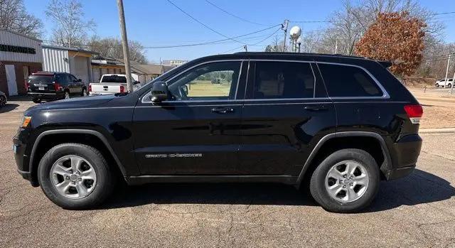 2018 Jeep Grand Cherokee Laredo 4x2