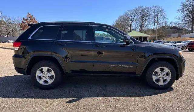 2018 Jeep Grand Cherokee Laredo 4x2