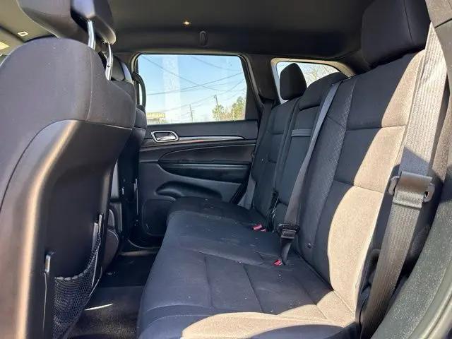 2018 Jeep Grand Cherokee Laredo 4x2