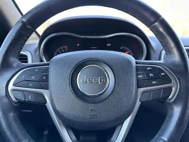 2018 Jeep Grand Cherokee Laredo 4x2