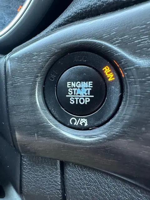 2018 Jeep Grand Cherokee Laredo 4x2