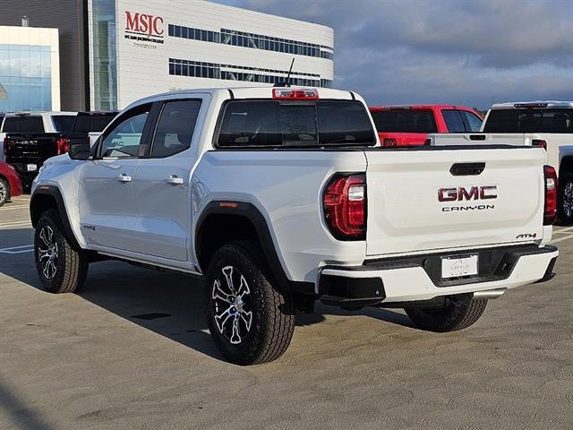 2024 GMC Canyon 4WD AT4 21