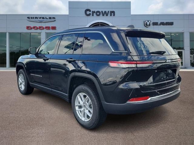 2024 Jeep Grand Cherokee GRAND CHEROKEE LAREDO X 4X4