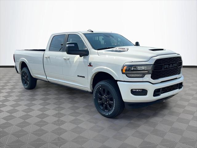 2024 RAM Ram 3500 RAM 3500 LIMITED CREW CAB 4X4 8 BOX