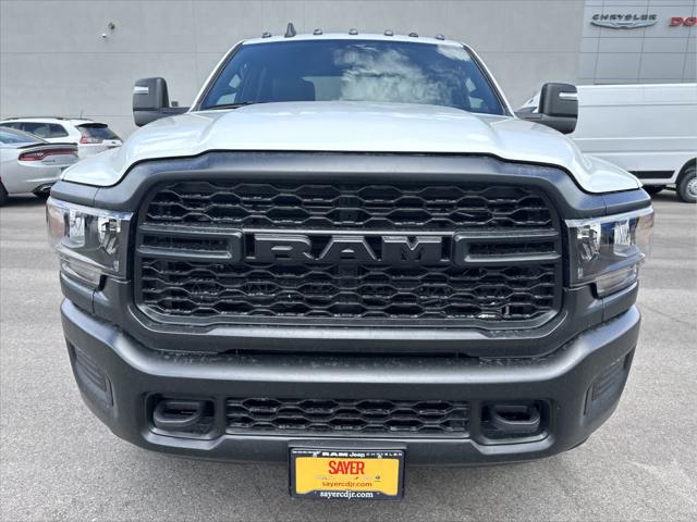 2024 RAM Ram 3500 Chassis Cab RAM 3500 TRADESMAN CREW CAB CHASSIS 4X4 60 CA