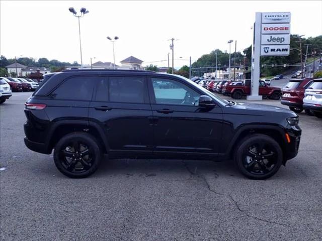 2024 Jeep Grand Cherokee GRAND CHEROKEE LIMITED 4X4