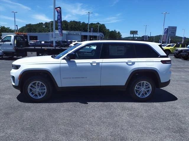 2024 Jeep Grand Cherokee GRAND CHEROKEE LAREDO X 4X4