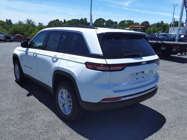 2024 Jeep Grand Cherokee GRAND CHEROKEE LAREDO X 4X4