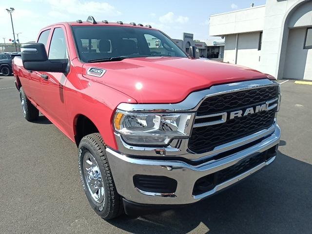 2024 RAM Ram 2500 RAM 2500 TRADESMAN CREW CAB 4X4 8 BOX