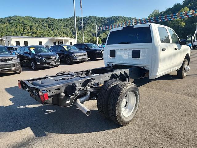 2024 RAM Ram 3500 Chassis Cab RAM 3500 TRADESMAN CREW CAB CHASSIS 4X4 60 CA