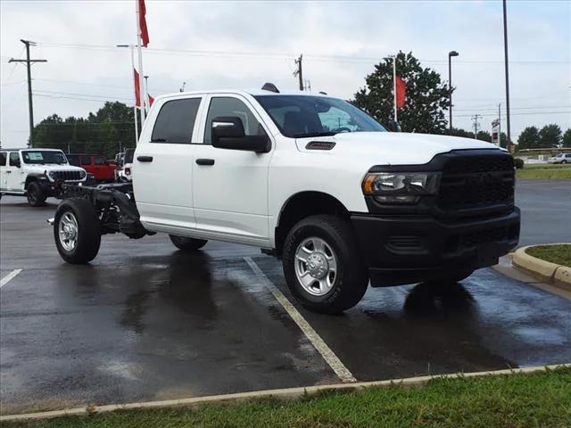 2024 RAM Ram 2500 RAM 2500 TRADESMAN CREW CAB 4X4 8 BOX