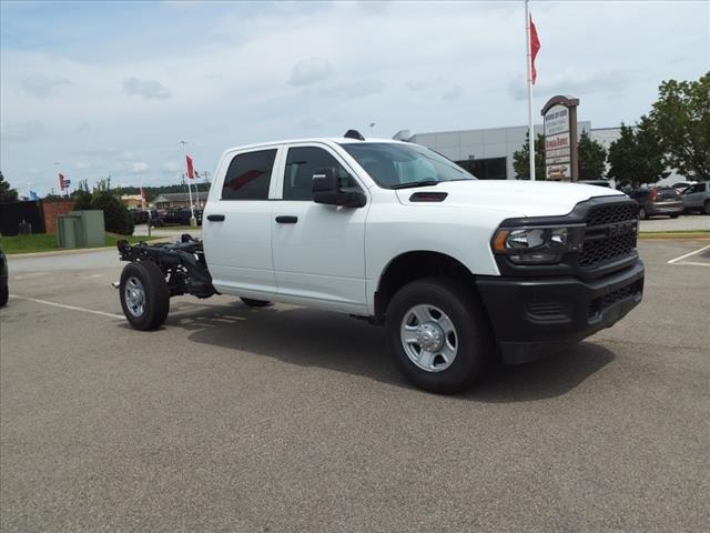 2024 RAM Ram 2500 RAM 2500 TRADESMAN CREW CAB 4X4 8 BOX